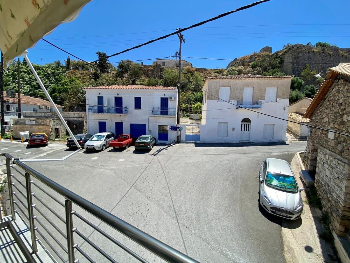 Blu Blu Apartment With Castle View Koróni Εξωτερικό φωτογραφία